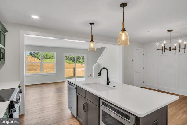 102 CANDLER WAY, Annville, PA 17003