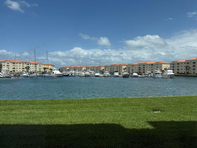 11 W Harbour Isle Dr W W 105, Fort Pierce, FL 34949