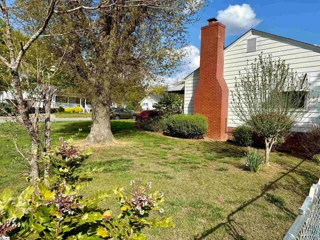 109 Carolina Avenue, Greer, SC 29650