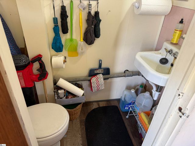 109 Carolina Avenue, Greer, SC 29650