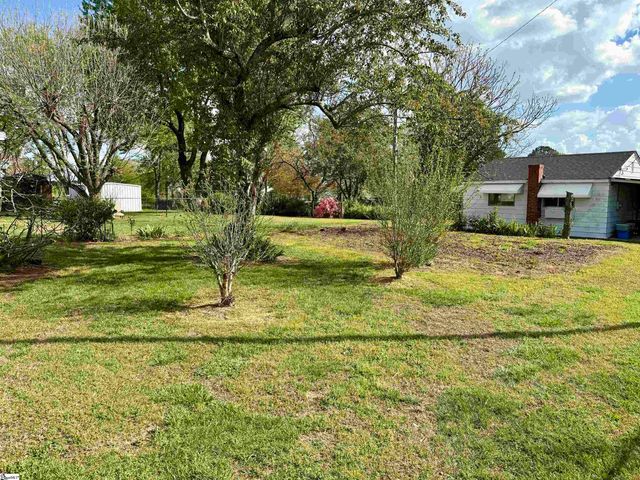 109 Carolina Avenue, Greer, SC 29650