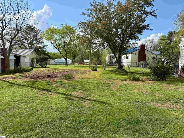 109 Carolina Avenue, Greer, SC 29650