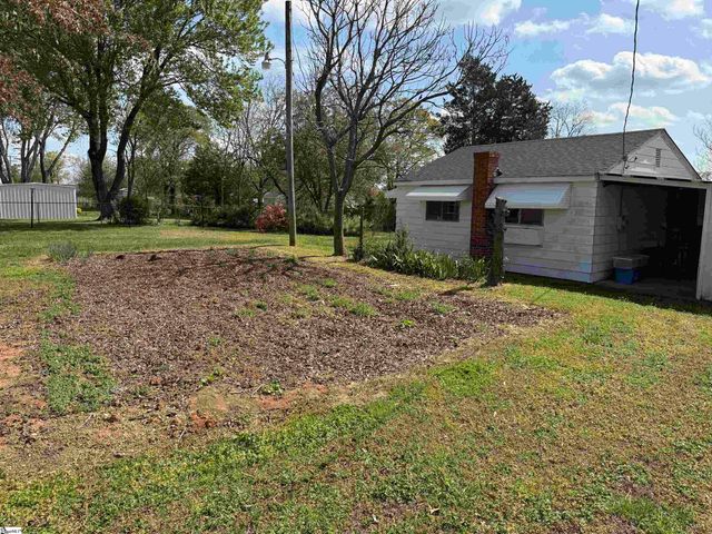 109 Carolina Avenue, Greer, SC 29650