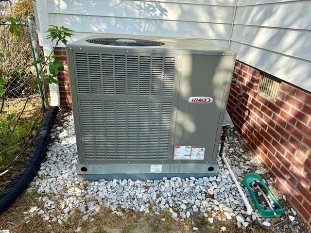 109 Carolina Avenue, Greer, SC 29650