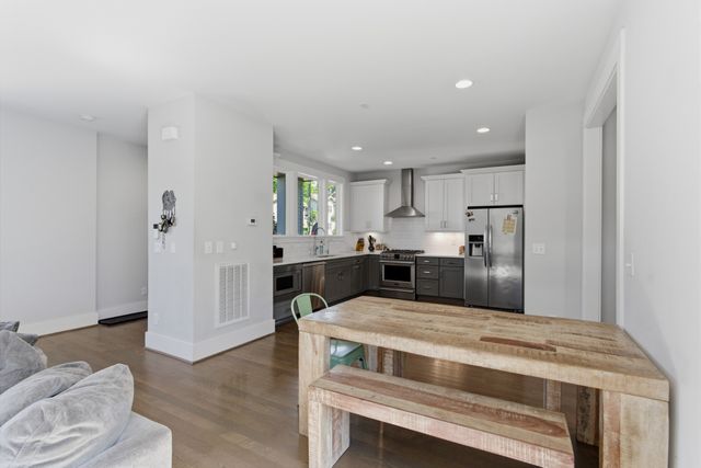 1810A Allison Pl, Nashville, TN 37203