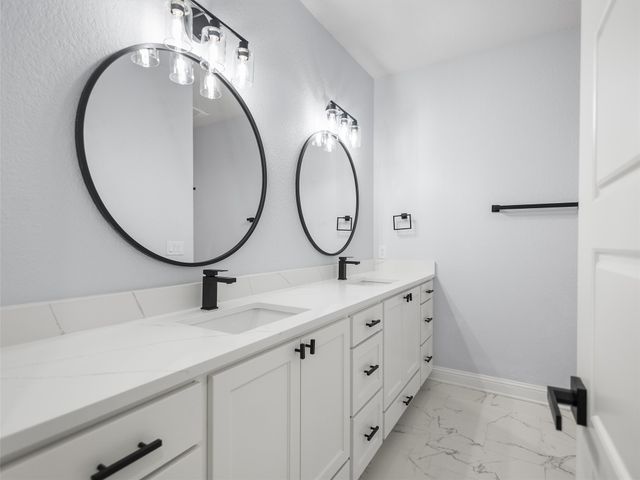 1006 Windy Ridge Drive, Longview, TX 75604