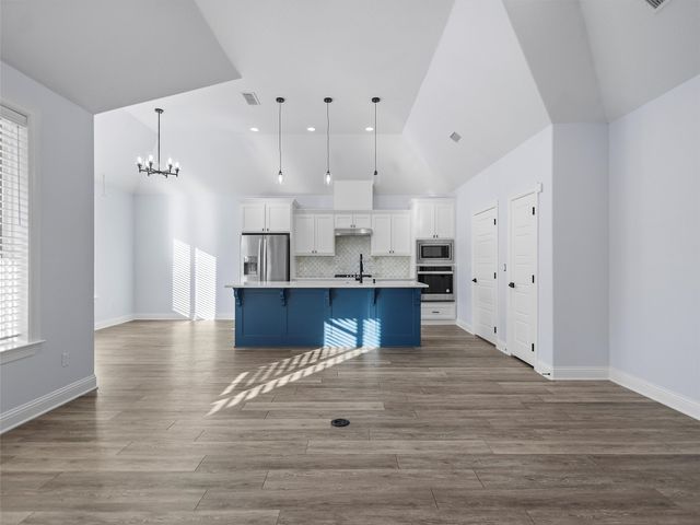 1006 Windy Ridge Drive, Longview, TX 75604