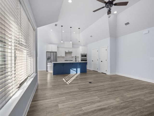 1006 Windy Ridge Drive, Longview, TX 75604