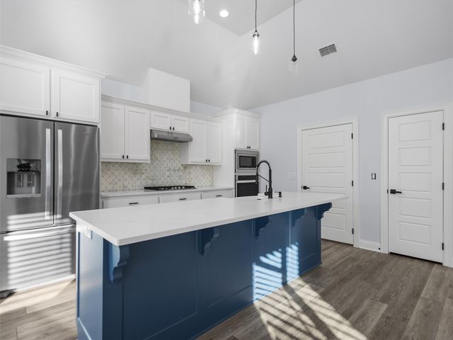 1006 Windy Ridge Drive, Longview, TX 75604