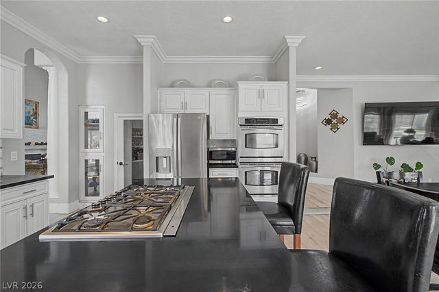 1931 Del Font Court, Las Vegas, NV 89117