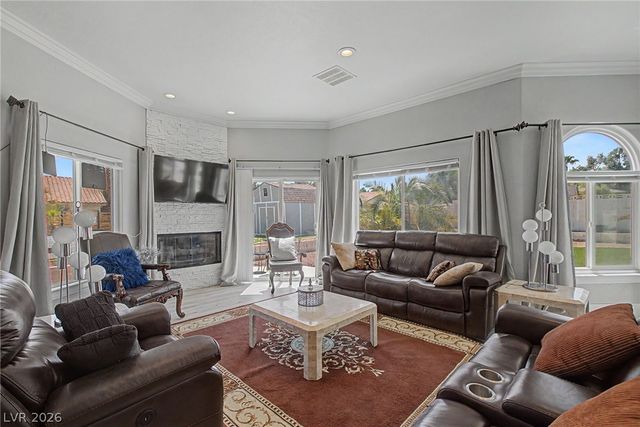 1931 Del Font Court, Las Vegas, NV 89117