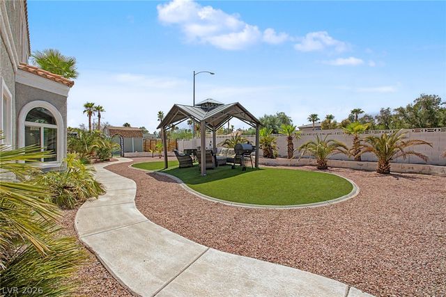 1931 Del Font Court, Las Vegas, NV 89117