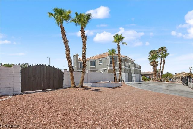 1931 Del Font Court, Las Vegas, NV 89117