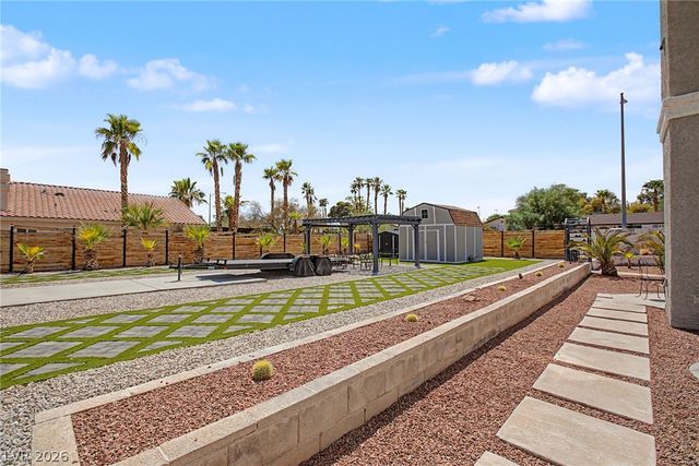 1931 Del Font Court, Las Vegas, NV 89117
