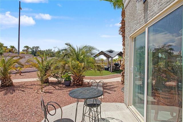 1931 Del Font Court, Las Vegas, NV 89117