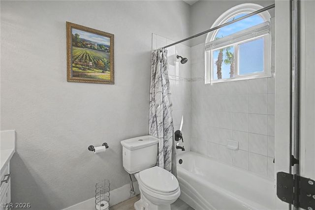 1931 Del Font Court, Las Vegas, NV 89117