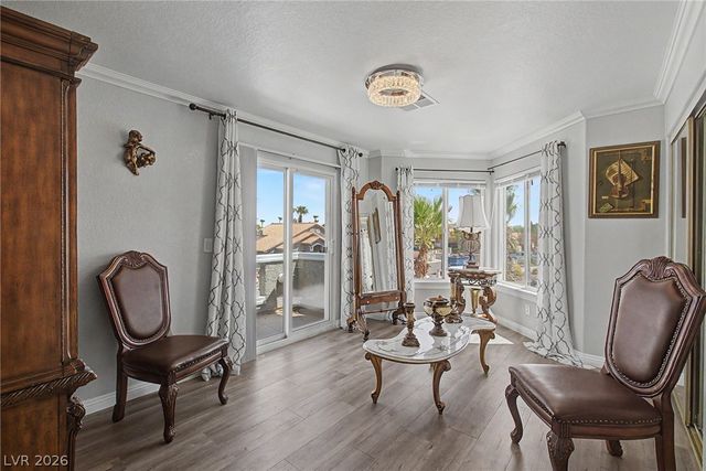 1931 Del Font Court, Las Vegas, NV 89117