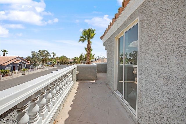 1931 Del Font Court, Las Vegas, NV 89117