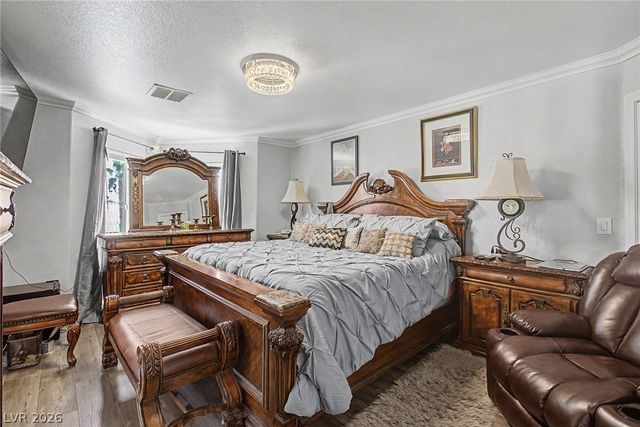 1931 Del Font Court, Las Vegas, NV 89117