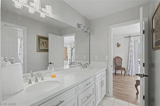 1931 Del Font Court, Las Vegas, NV 89117