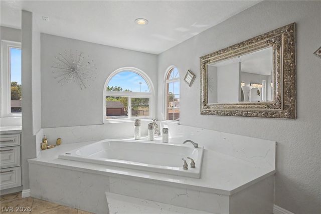 1931 Del Font Court, Las Vegas, NV 89117