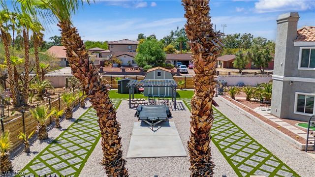 1931 Del Font Court, Las Vegas, NV 89117