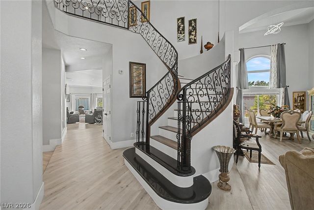 1931 Del Font Court, Las Vegas, NV 89117