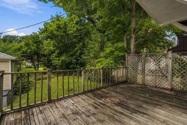 1305 S 124th STREET, Brookfield, WI 53005