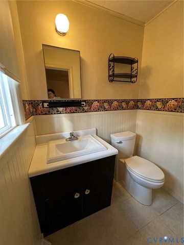 112 S Colonial Dr, Hopewell, VA 23860