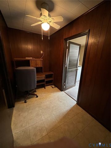 112 S Colonial Dr, Hopewell, VA 23860