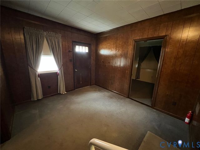 112 S Colonial Dr, Hopewell, VA 23860