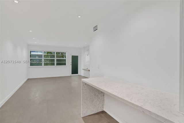 350 S Shore Dr 12, Miami Beach, FL 33141