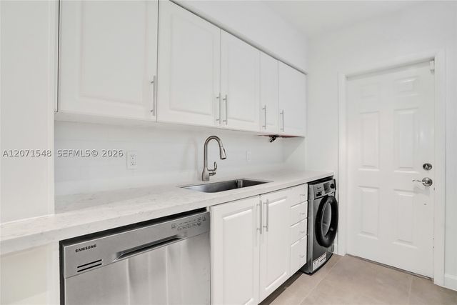 350 S Shore Dr 12, Miami Beach, FL 33141