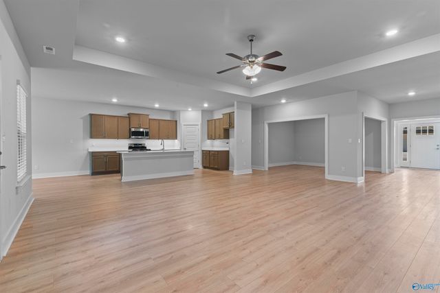 25129 Addlestone Drive, Athens, AL 35613