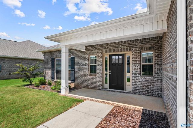 25129 Addlestone Drive, Athens, AL 35613