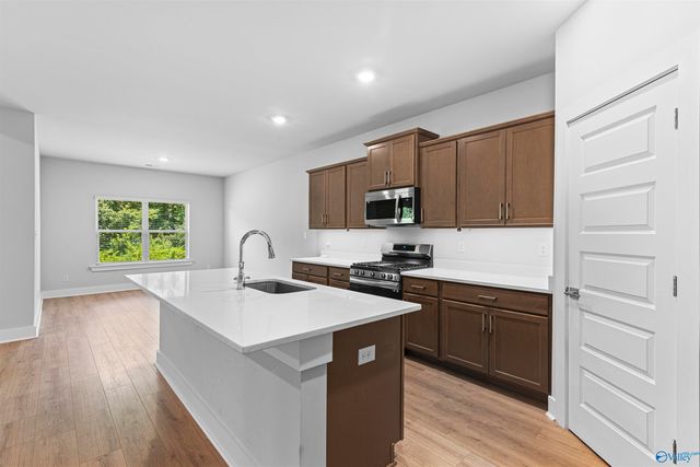 25129 Addlestone Drive, Athens, AL 35613