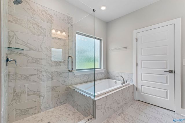 25129 Addlestone Drive, Athens, AL 35613
