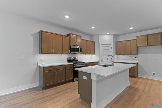 25129 Addlestone Drive, Athens, AL 35613