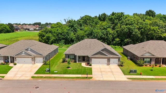 25129 Addlestone Drive, Athens, AL 35613