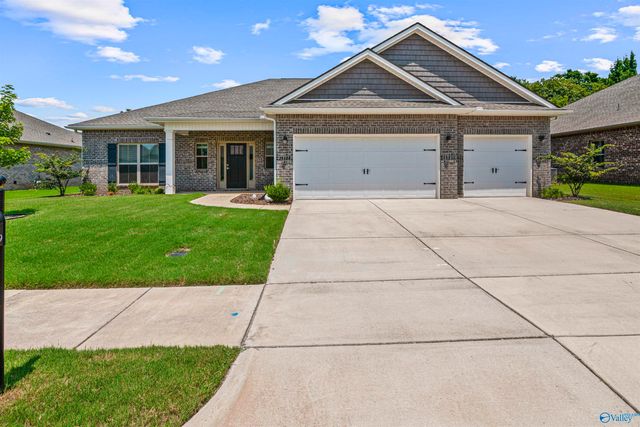 25129 Addlestone Drive, Athens, AL 35613
