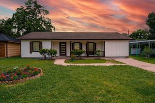5618 Southbrook Street, Houston, TX 77033