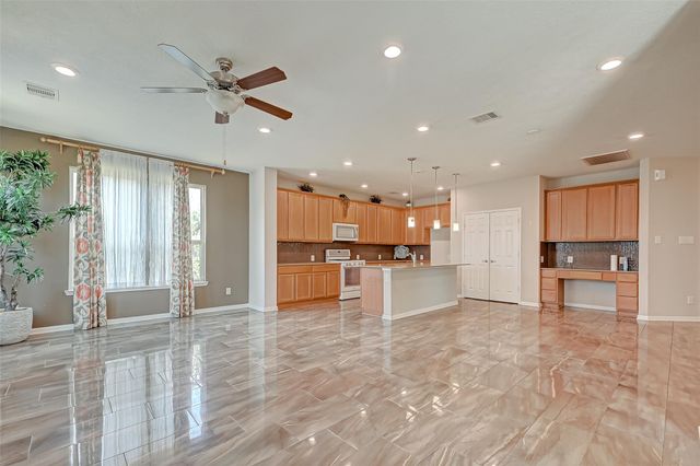 8707 Cimarron Falls Court, Magnolia, TX 77354