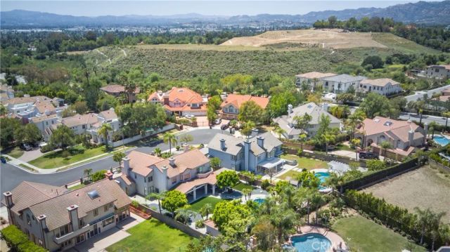 19677 Horace, Chatsworth, CA 91311