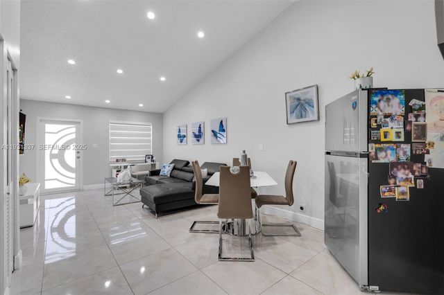 2140 W 53rd St 2140, Hialeah, FL 33016