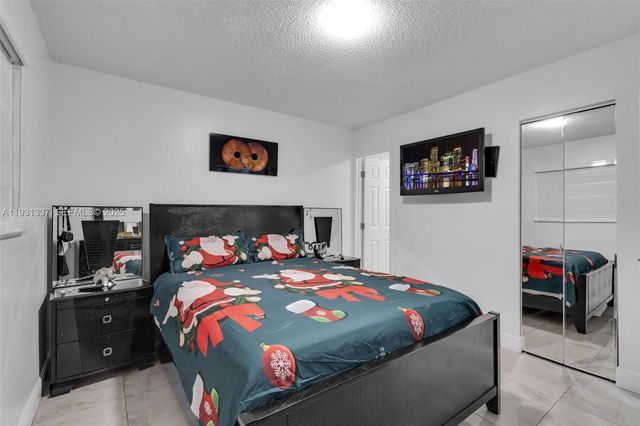 2140 W 53rd St 2140, Hialeah, FL 33016