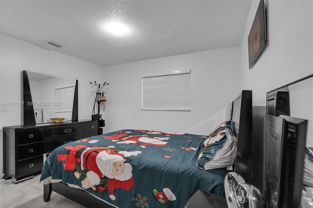 2140 W 53rd St 2140, Hialeah, FL 33016