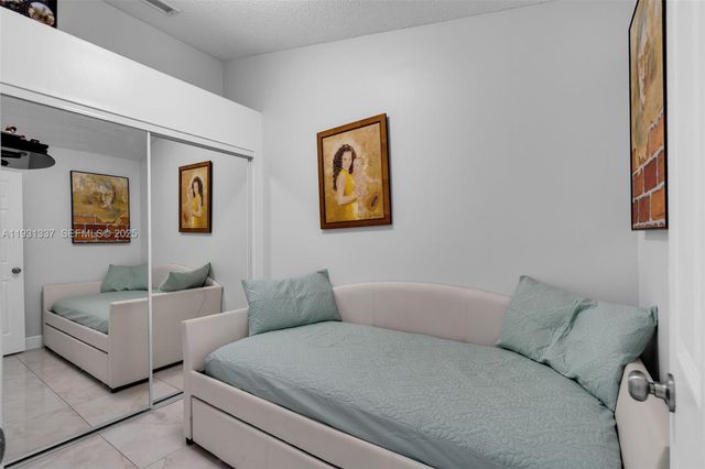 2140 W 53rd St 2140, Hialeah, FL 33016