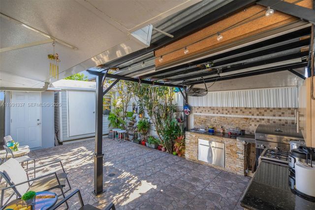 2140 W 53rd St 2140, Hialeah, FL 33016