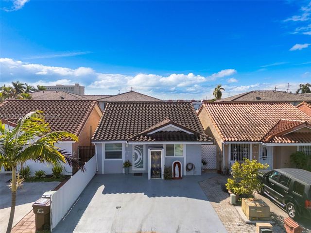 2140 W 53rd St 2140, Hialeah, FL 33016