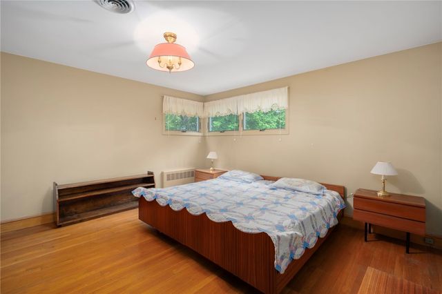 45 Barren Hill Drive, Warwick, RI 02886
